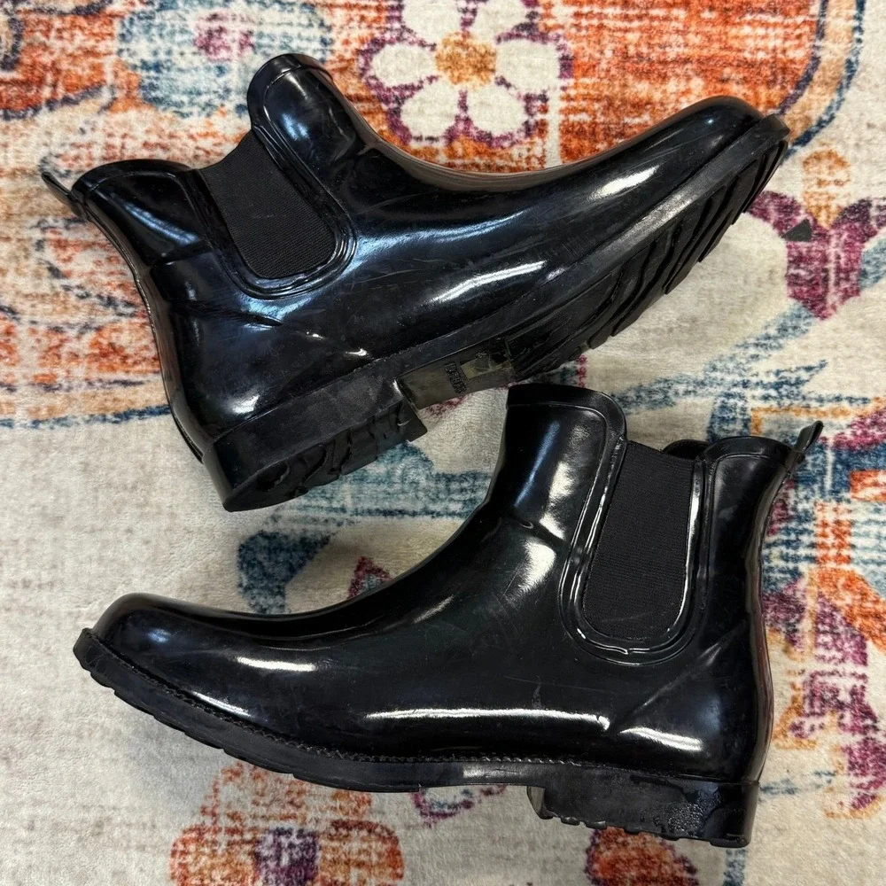 Michael Kors Black Glossy Rubber Chelsea Rain‎ Boots Women's Ankle Boots